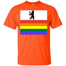 Load image into Gallery viewer, berlin is soo gay T-Shirt